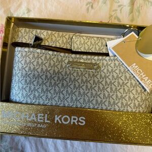 Michael Kors Belt Bag Silver